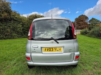 Used Toyota Yaris Verso 2003 for sale - 75945755: Photo