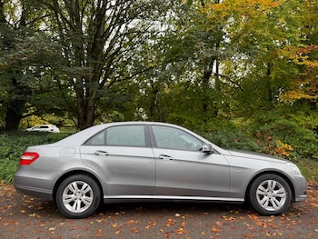 Used Mercedes-Benz E Class 2010 for sale - 76334205: Photo 3