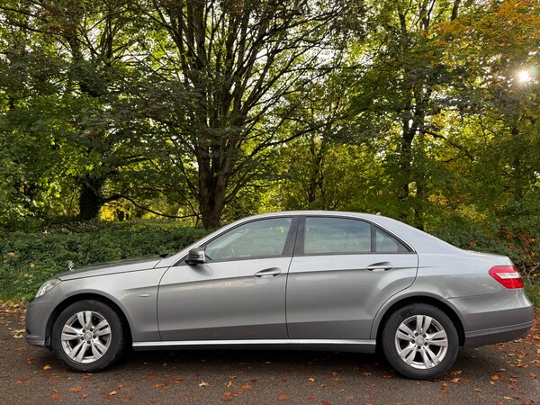 Used Mercedes-Benz E Class 2010 for sale - 76334205: Photo 4