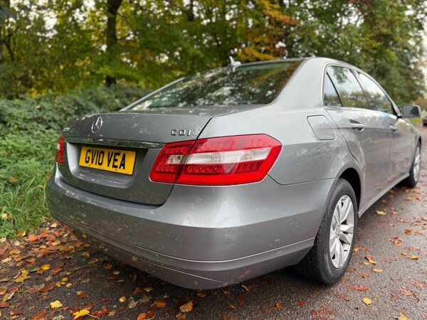 Used Mercedes-Benz E Class 2010 for sale - 76334205: Photo 5