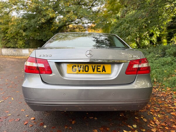 Used Mercedes-Benz E Class 2010 for sale - 76334205: Photo 8
