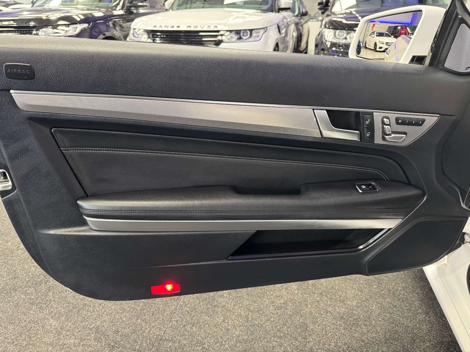 Used Mercedes-Benz E Class 2015 for sale - 76629592: Photo 36