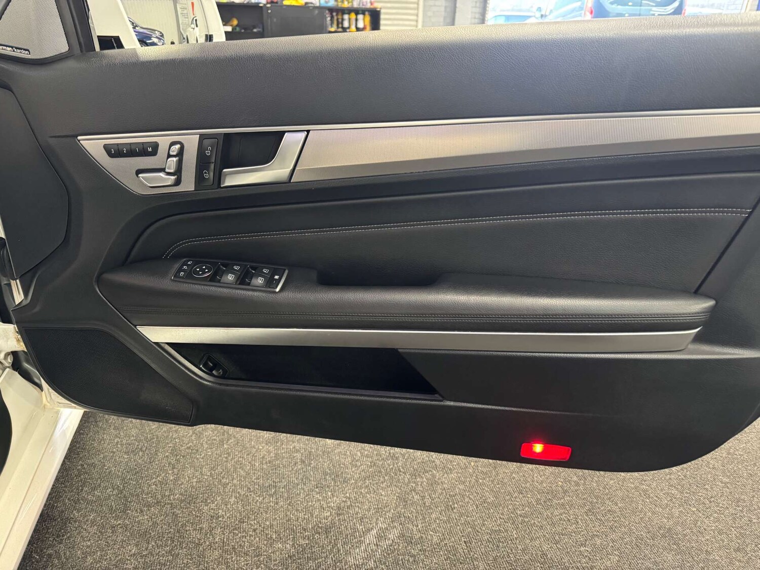 Used Mercedes-Benz E Class 2015 for sale - 76629592: Photo 44