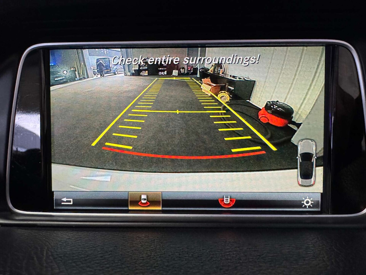 Used Mercedes-Benz E Class 2015 for sale - 76629592: Photo 50