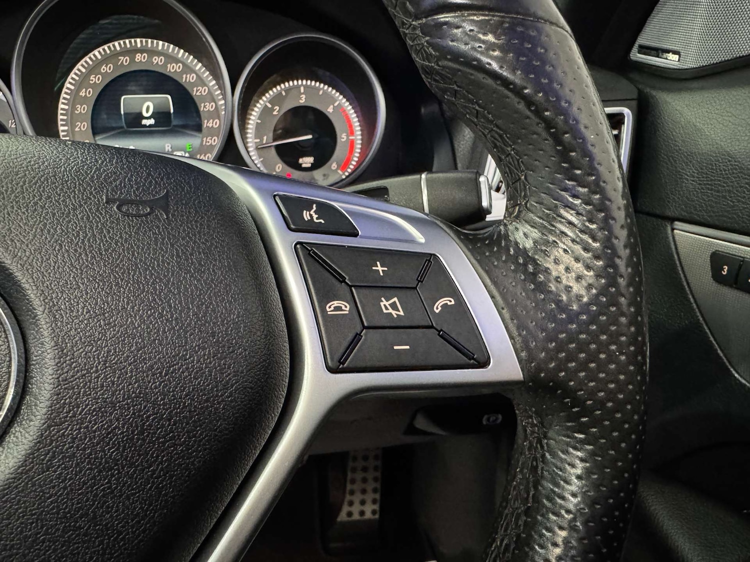 Used Mercedes-Benz E Class 2015 for sale - 76629592: Photo 59