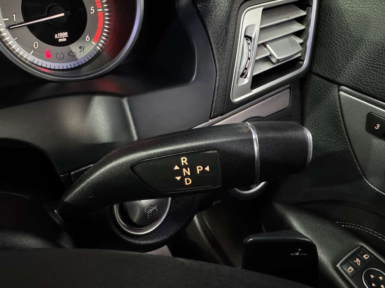 Used Mercedes-Benz E Class 2015 for sale - 76629592: Photo 62