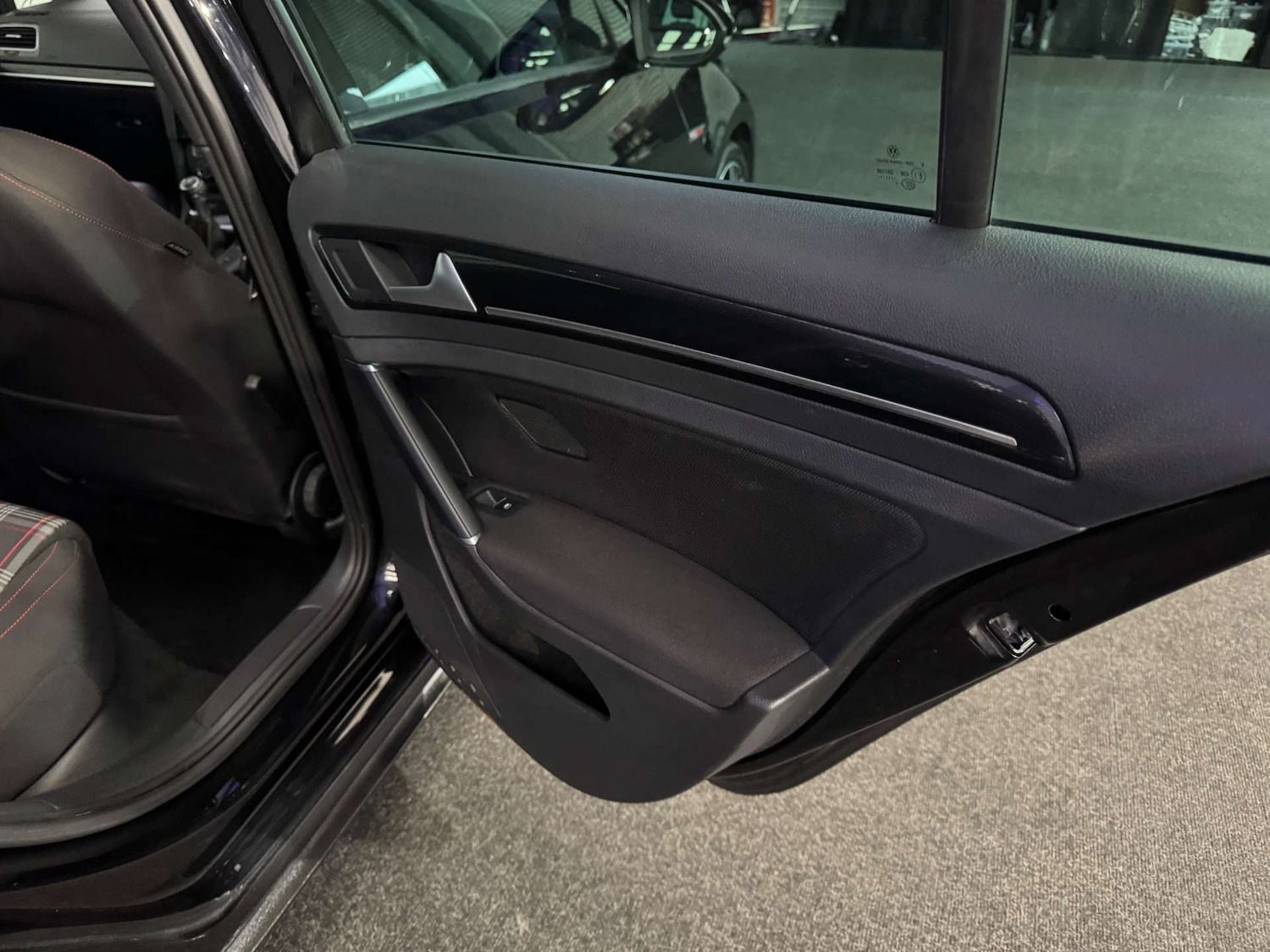 Used Volkswagen Golf 2015 for sale - 77792554: Photo 46