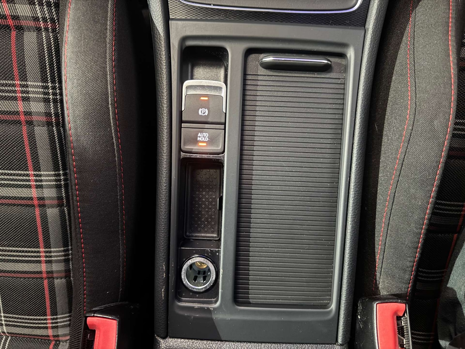 Used Volkswagen Golf 2015 for sale - 77792554: Photo 65