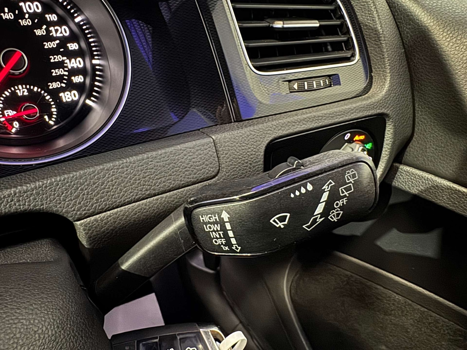 Used Volkswagen Golf 2015 for sale - 77792554: Photo 72