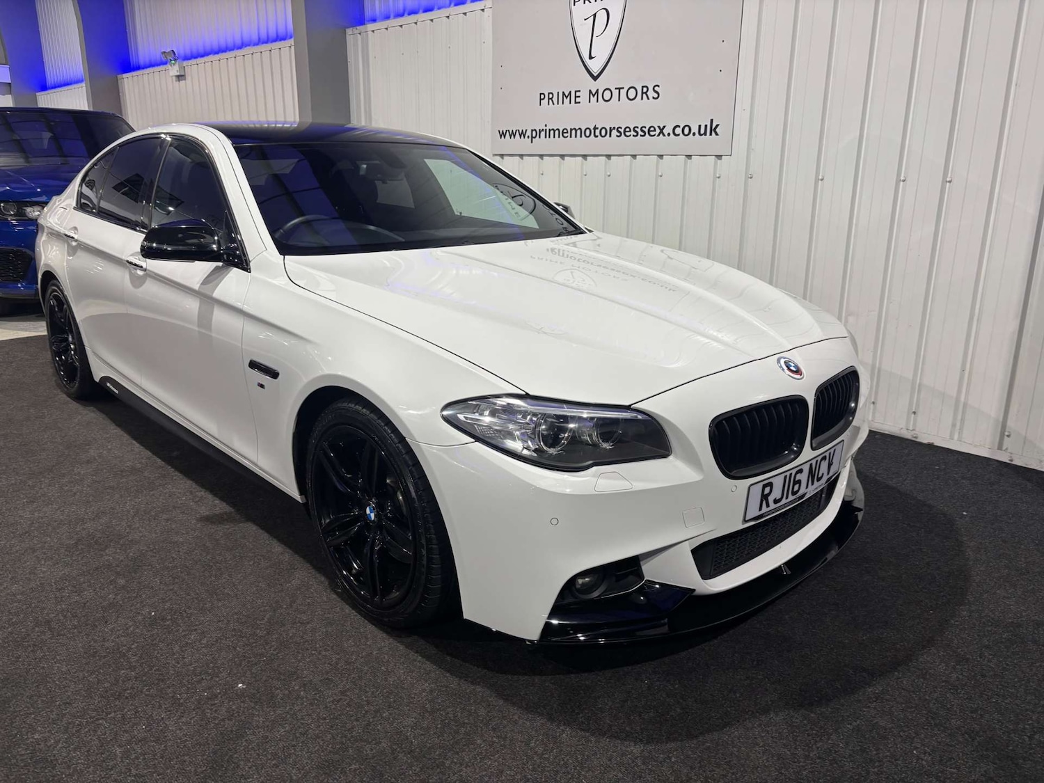 Used BMW 5 Series 2016 for sale - 76602156: Photo 2