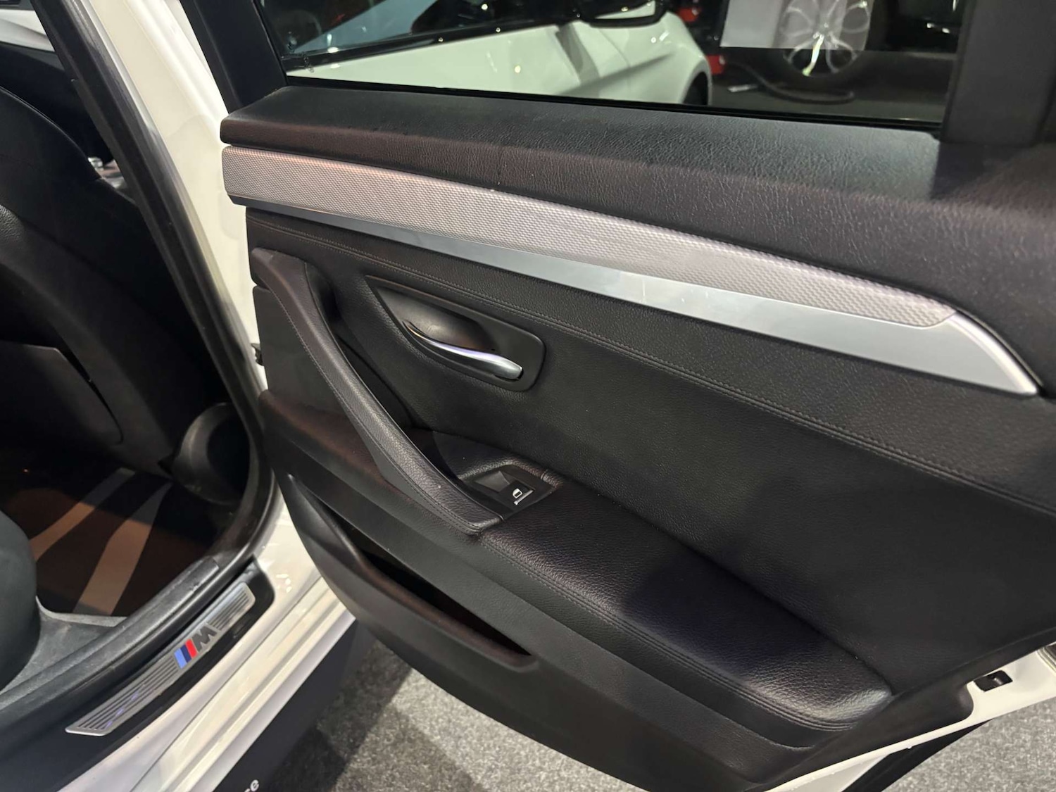 Used BMW 5 Series 2016 for sale - 76602156: Photo 38