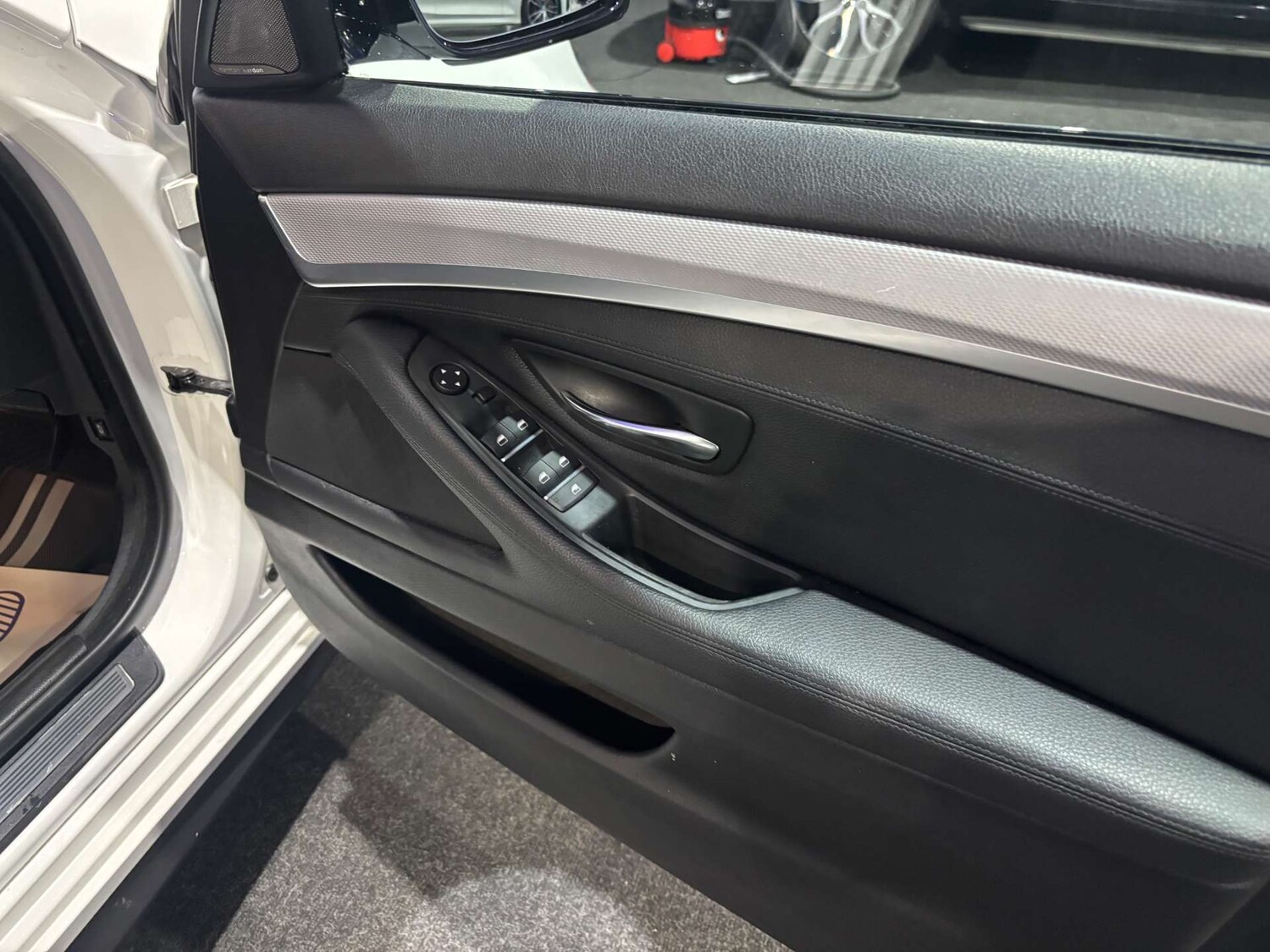 Used BMW 5 Series 2016 for sale - 76602156: Photo 42