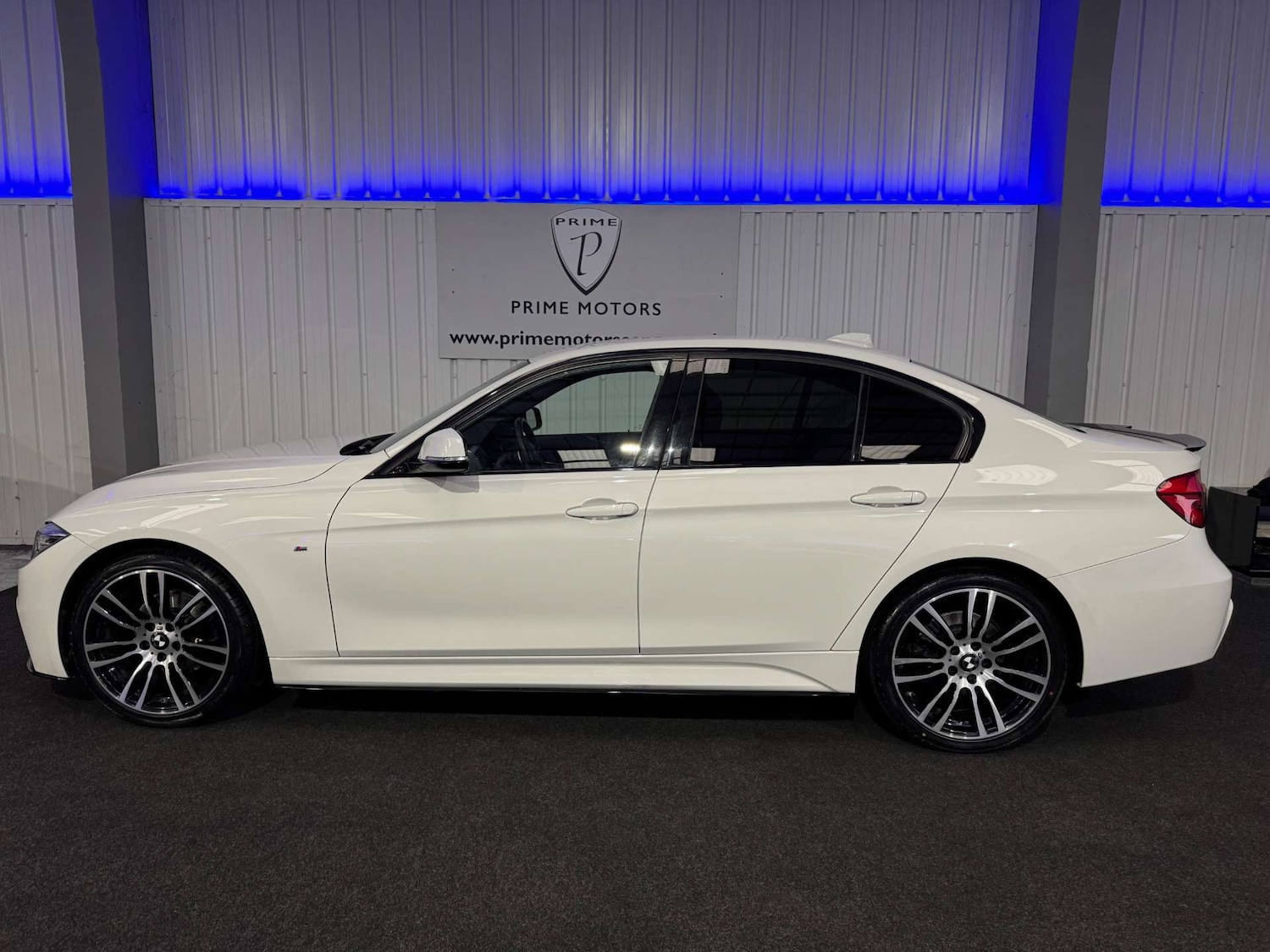 Used BMW 3 Series 2017 for sale - 76829826: Photo 11