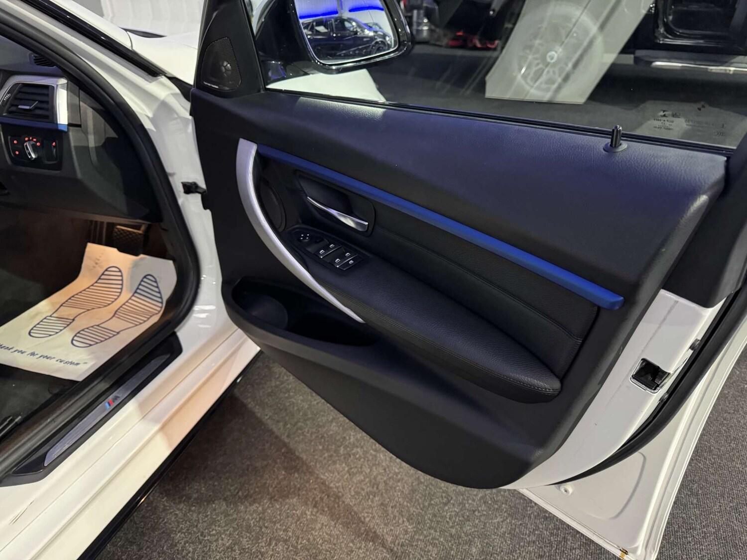 Used BMW 3 Series 2017 for sale - 76829826: Photo 52