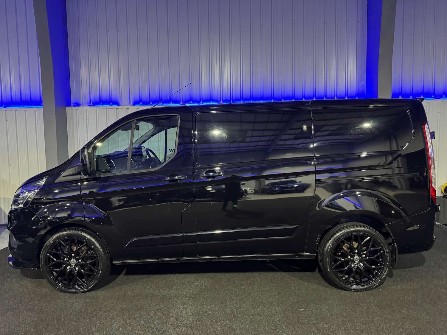 Used Ford Transit Custom 2023 for sale - 77205122: Photo 11