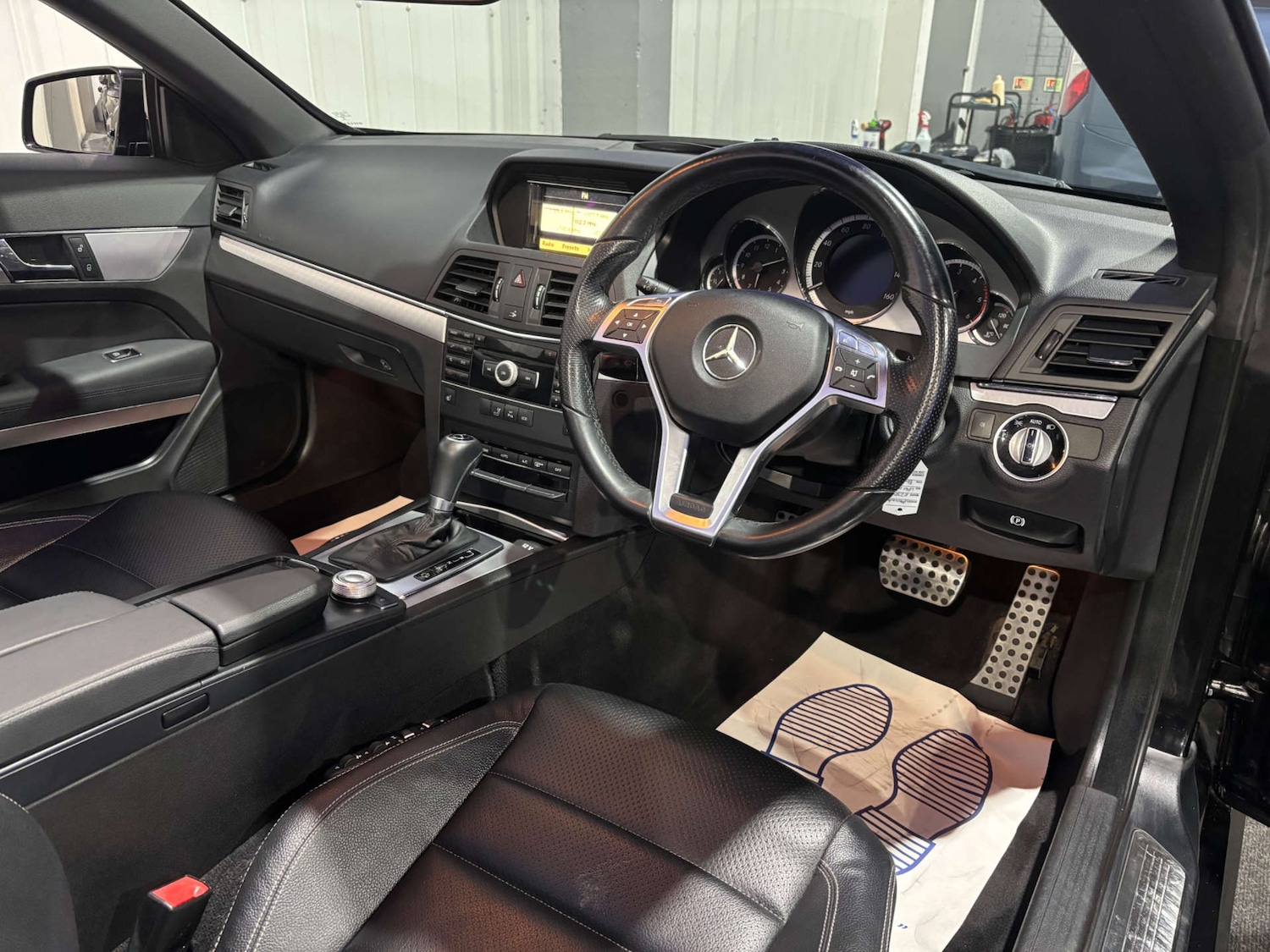 Used Mercedes-Benz E Class 2012 for sale - 77378388: Photo 40