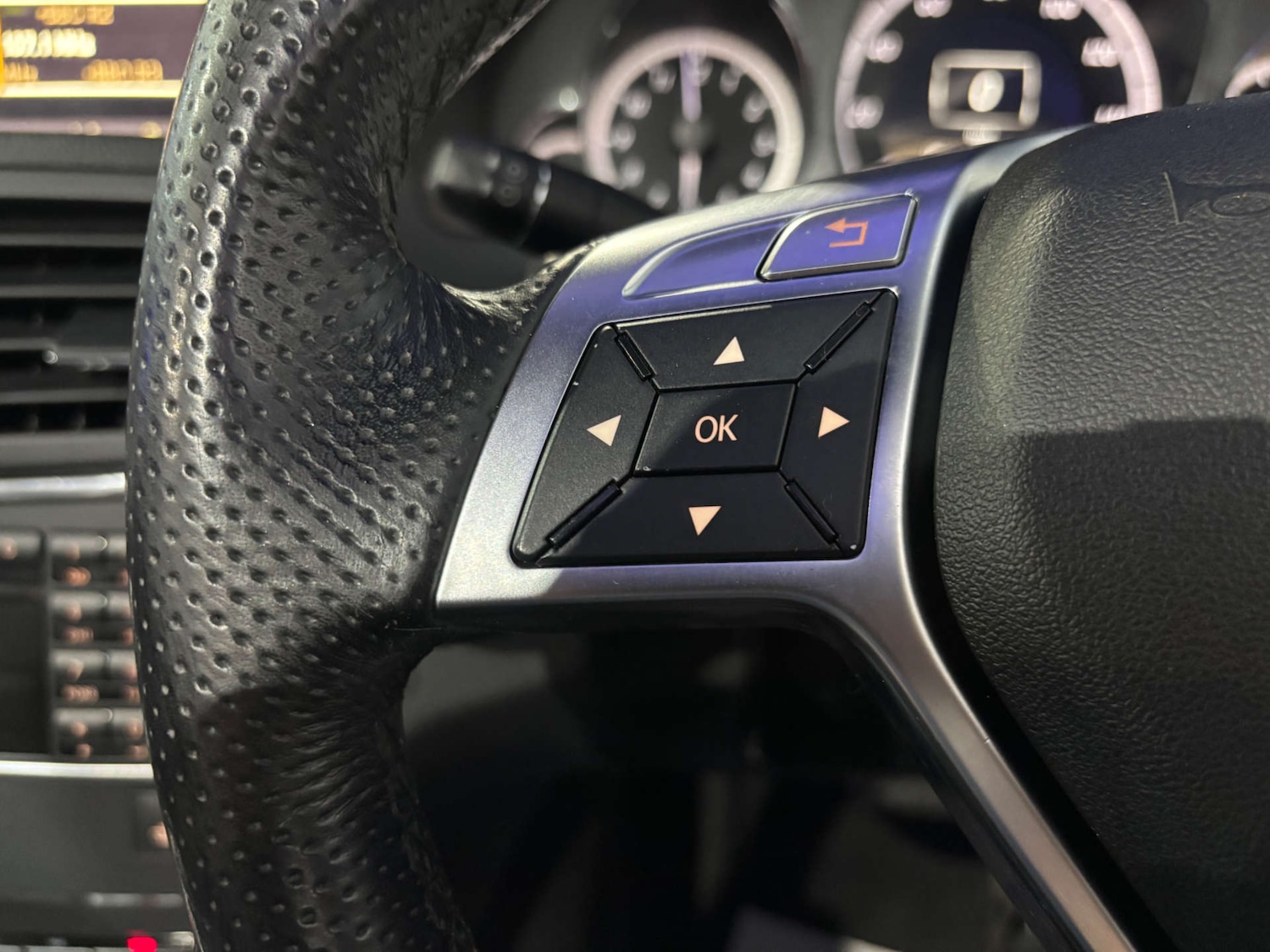 Used Mercedes-Benz E Class 2012 for sale - 77378388: Photo 53