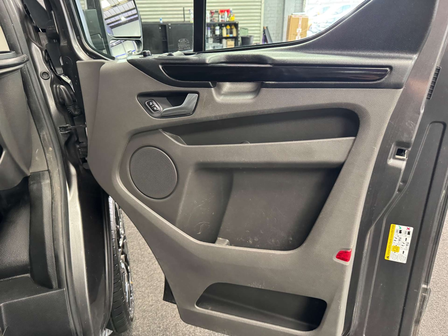 Used Ford Transit Custom 2019 for sale - 77963159: Photo 40