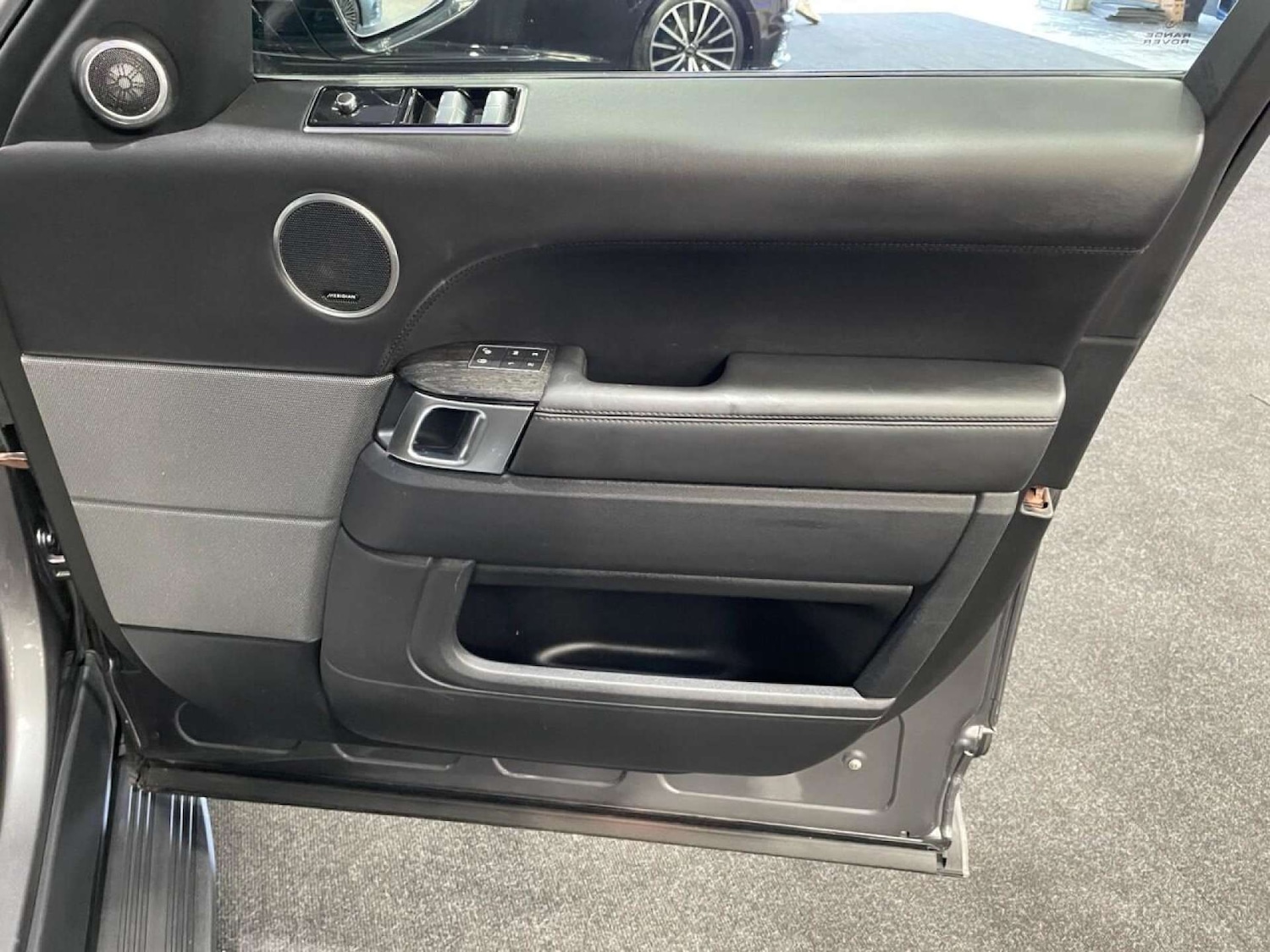 Vehicle 29