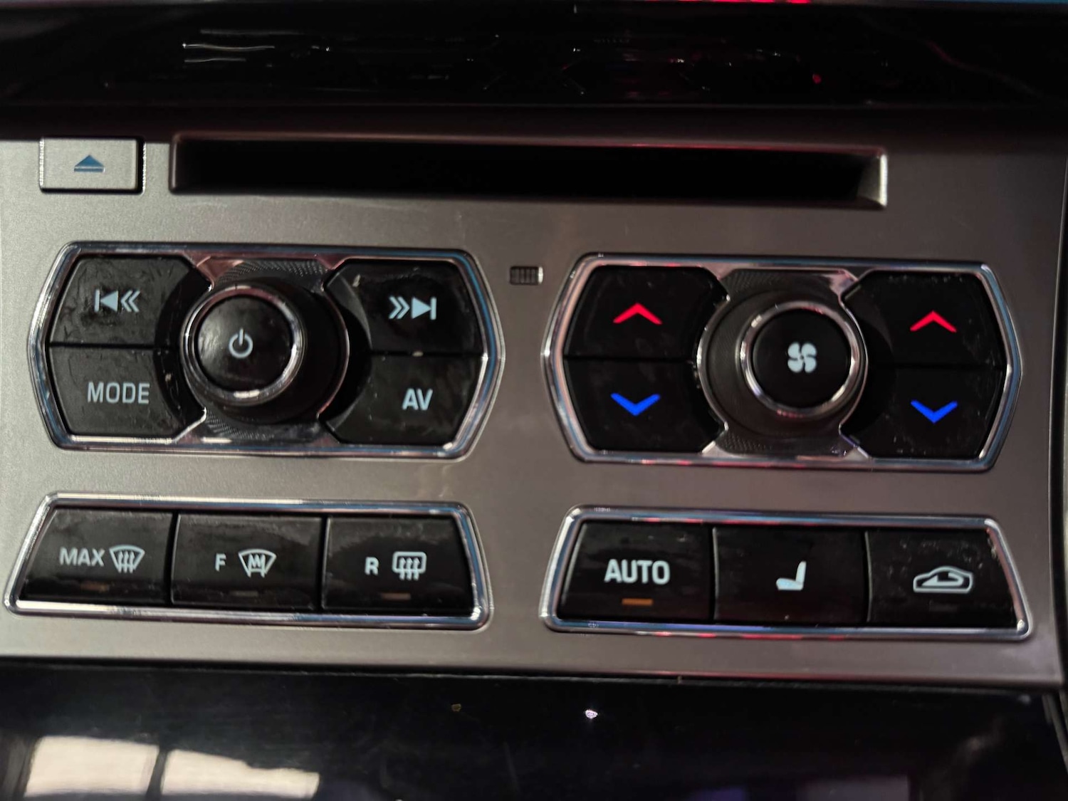 Used Jaguar XF 2014 for sale - 77378395: Photo 63