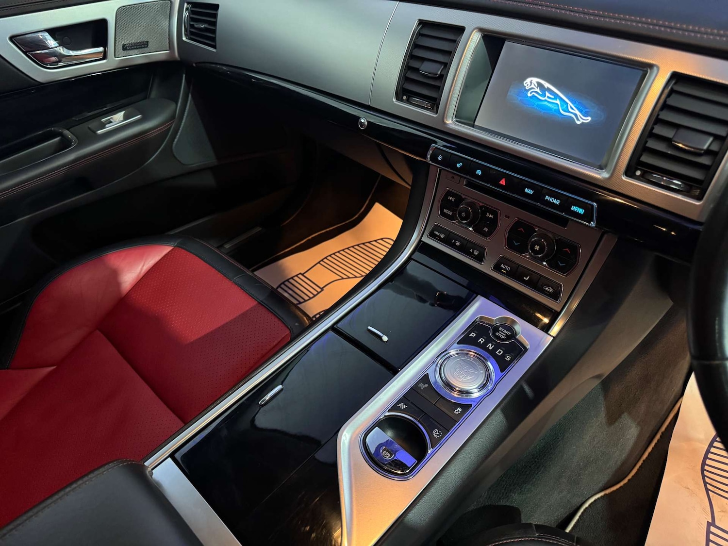 Used Jaguar XF 2014 for sale - 77378395: Photo 66