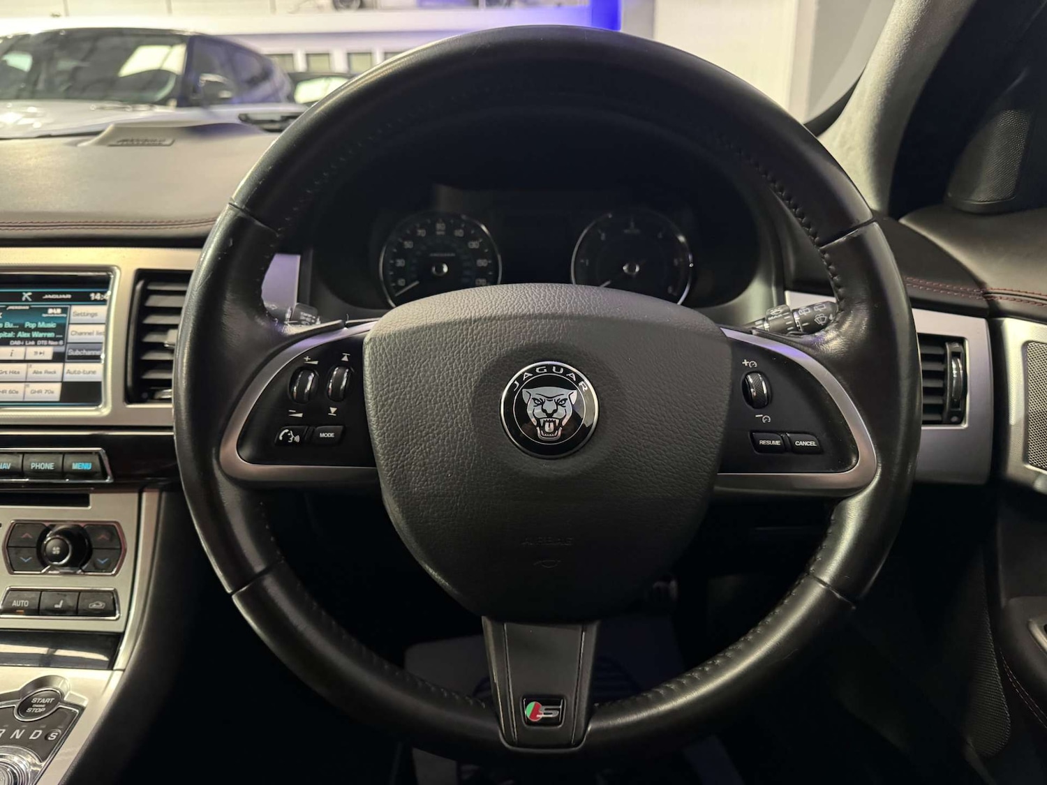 Used Jaguar XF 2014 for sale - 77378395: Photo 69