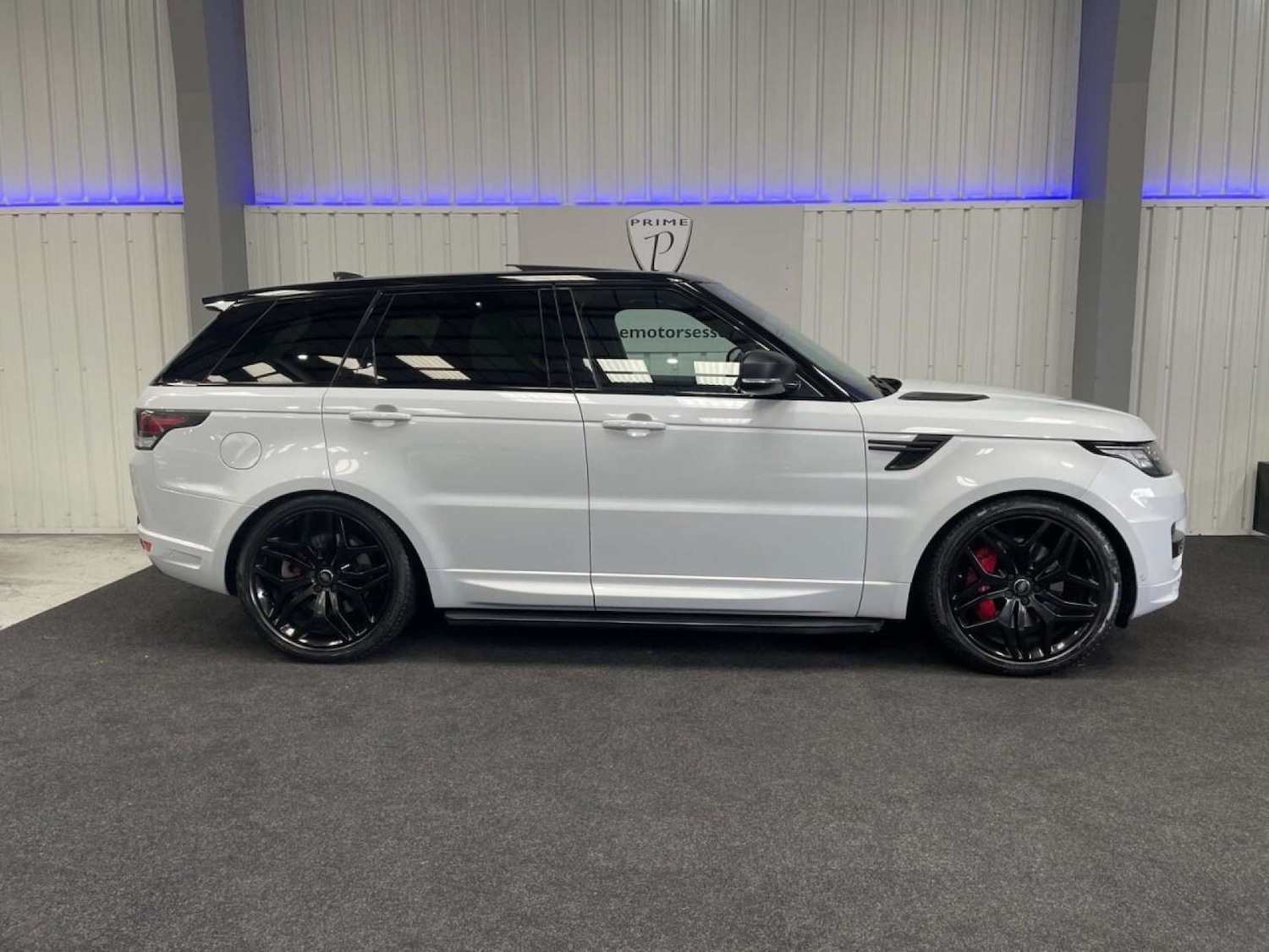 Used Land Rover Range Rover Sport 2017 for sale - 76637953: Photo 13