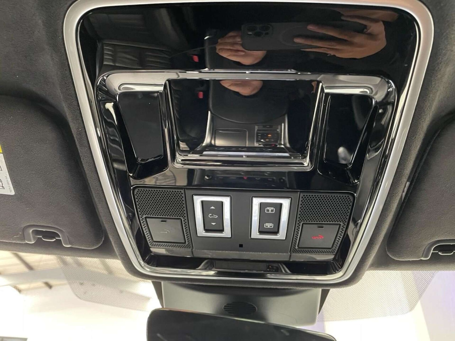 Used Land Rover Range Rover Sport 2017 for sale - 76637953: Photo 26