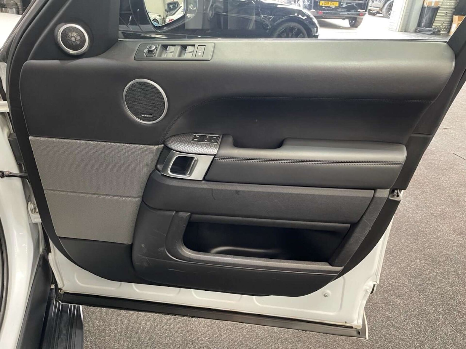 Used Land Rover Range Rover Sport 2017 for sale - 76637953: Photo 45