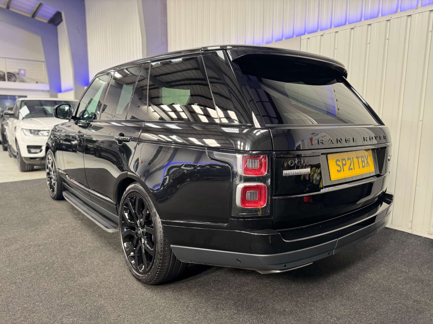 Used Land Rover Range Rover 2021 for sale - 77833264: Photo 11