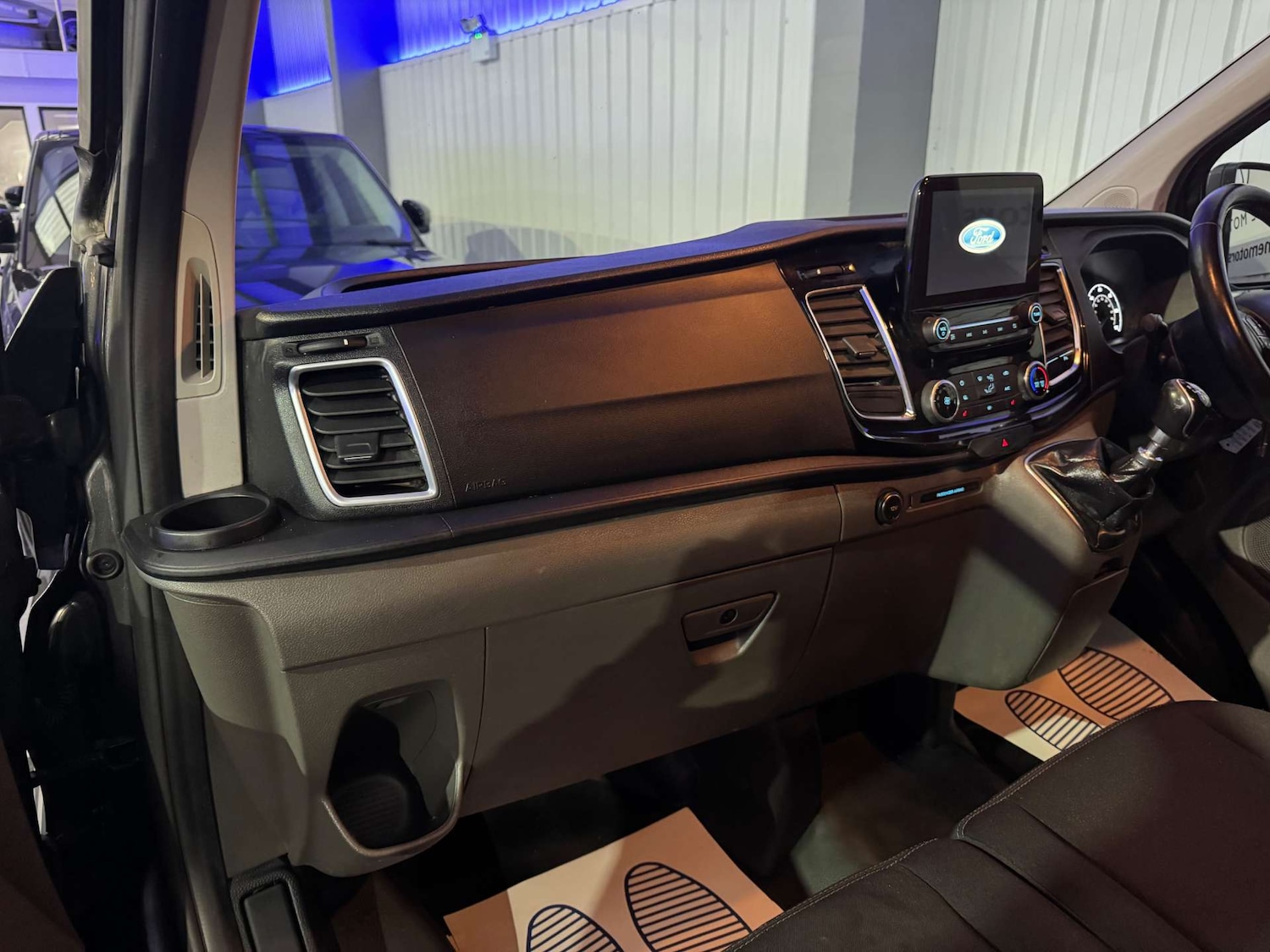 Used Ford Transit Custom 2018 for sale - 76611760: Photo 32