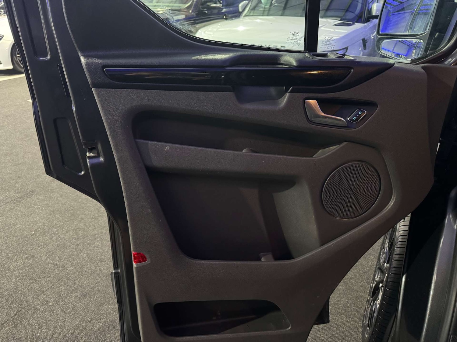 Used Ford Transit Custom 2018 for sale - 76611760: Photo 35