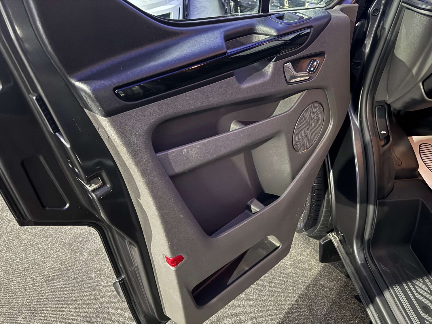 Used Ford Transit Custom 2018 for sale - 76611760: Photo 36