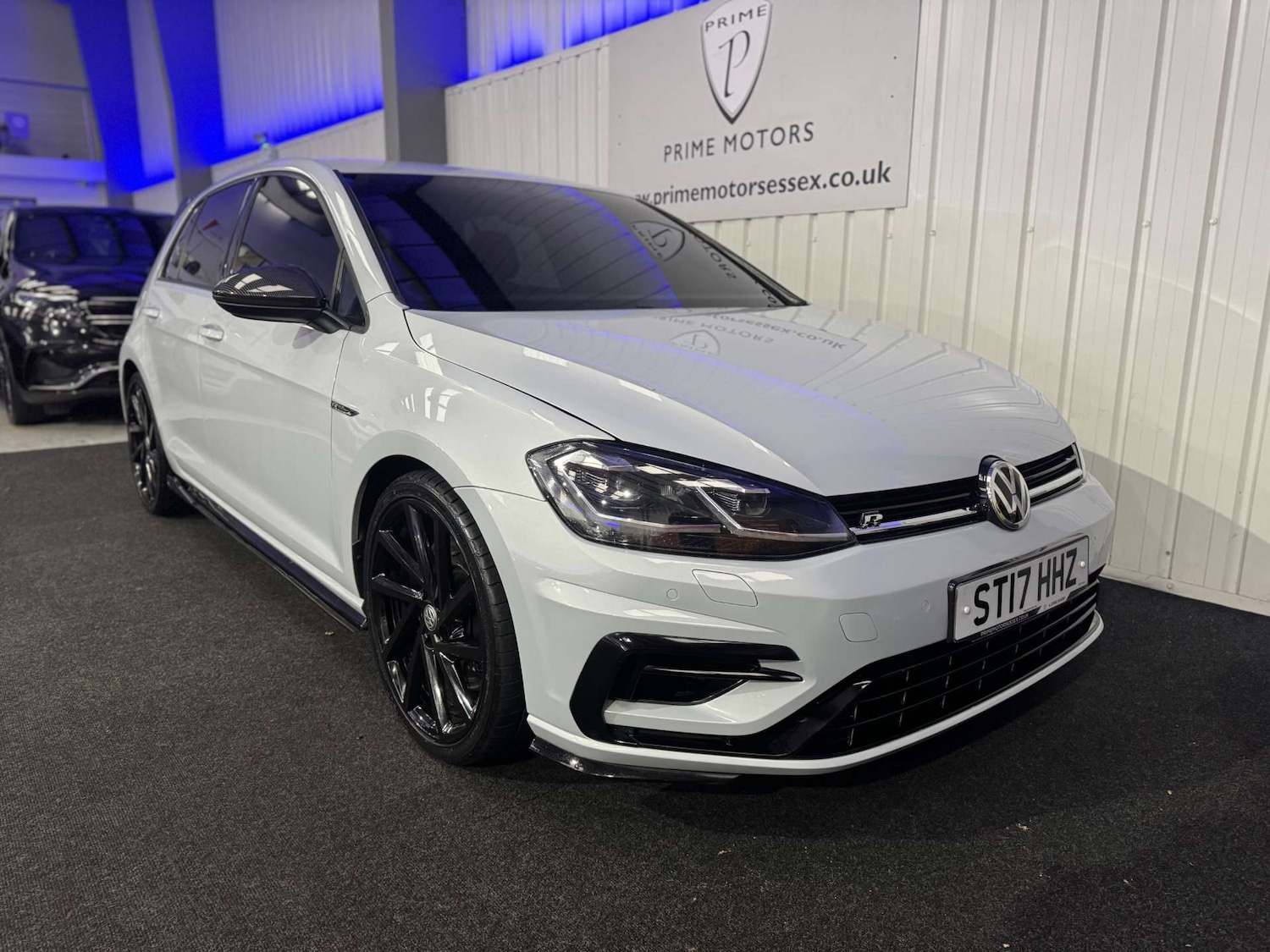 Used Volkswagen Golf 2017 for sale - 77453642: Photo 2