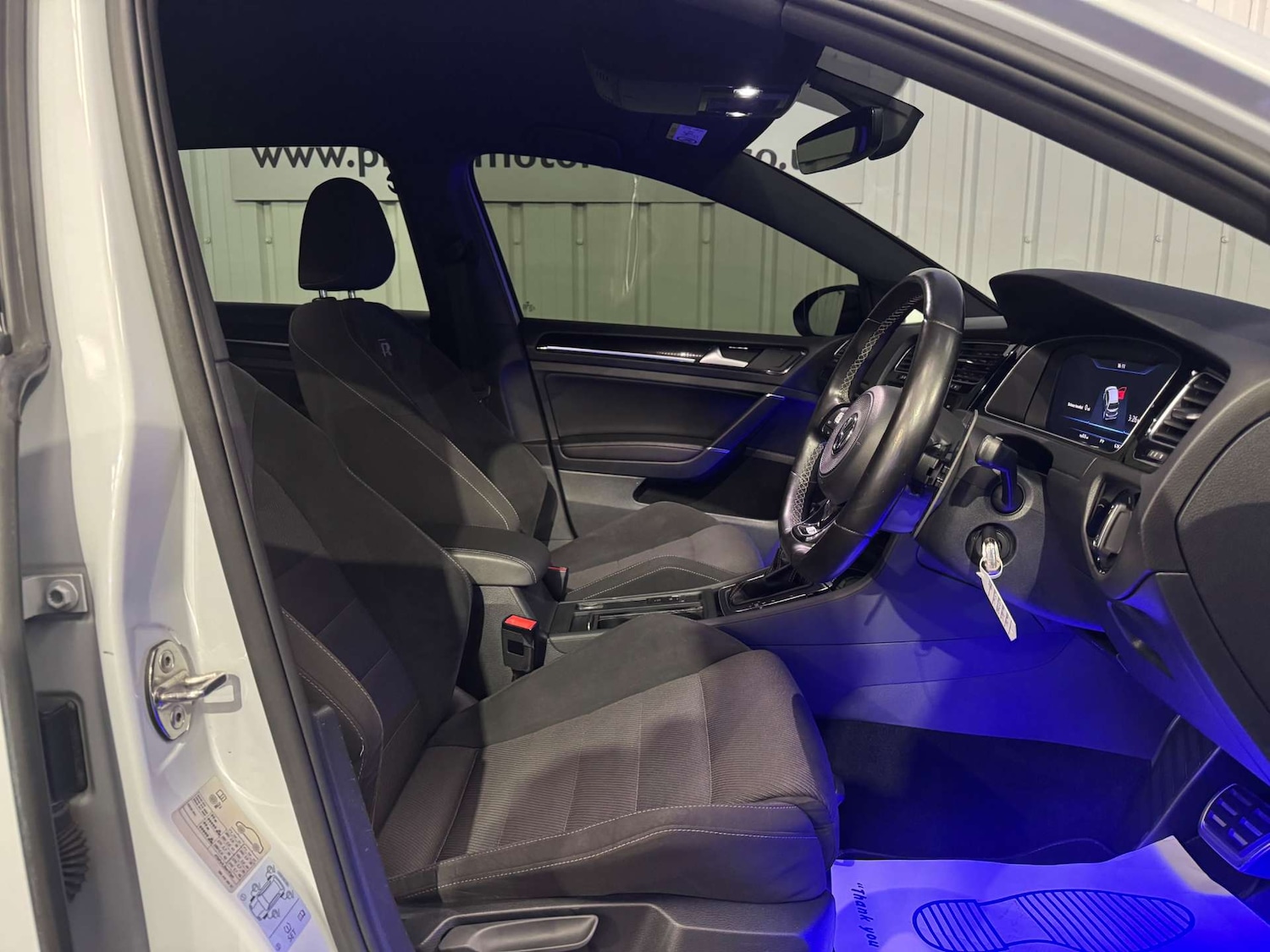 Used Volkswagen Golf 2017 for sale - 77453642: Photo 50