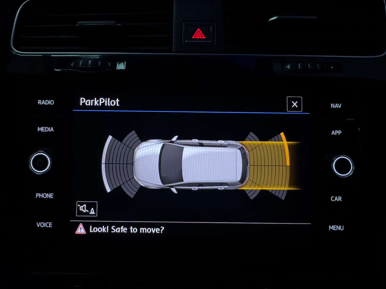 Used Volkswagen Golf 2017 for sale - 77453642: Photo 62