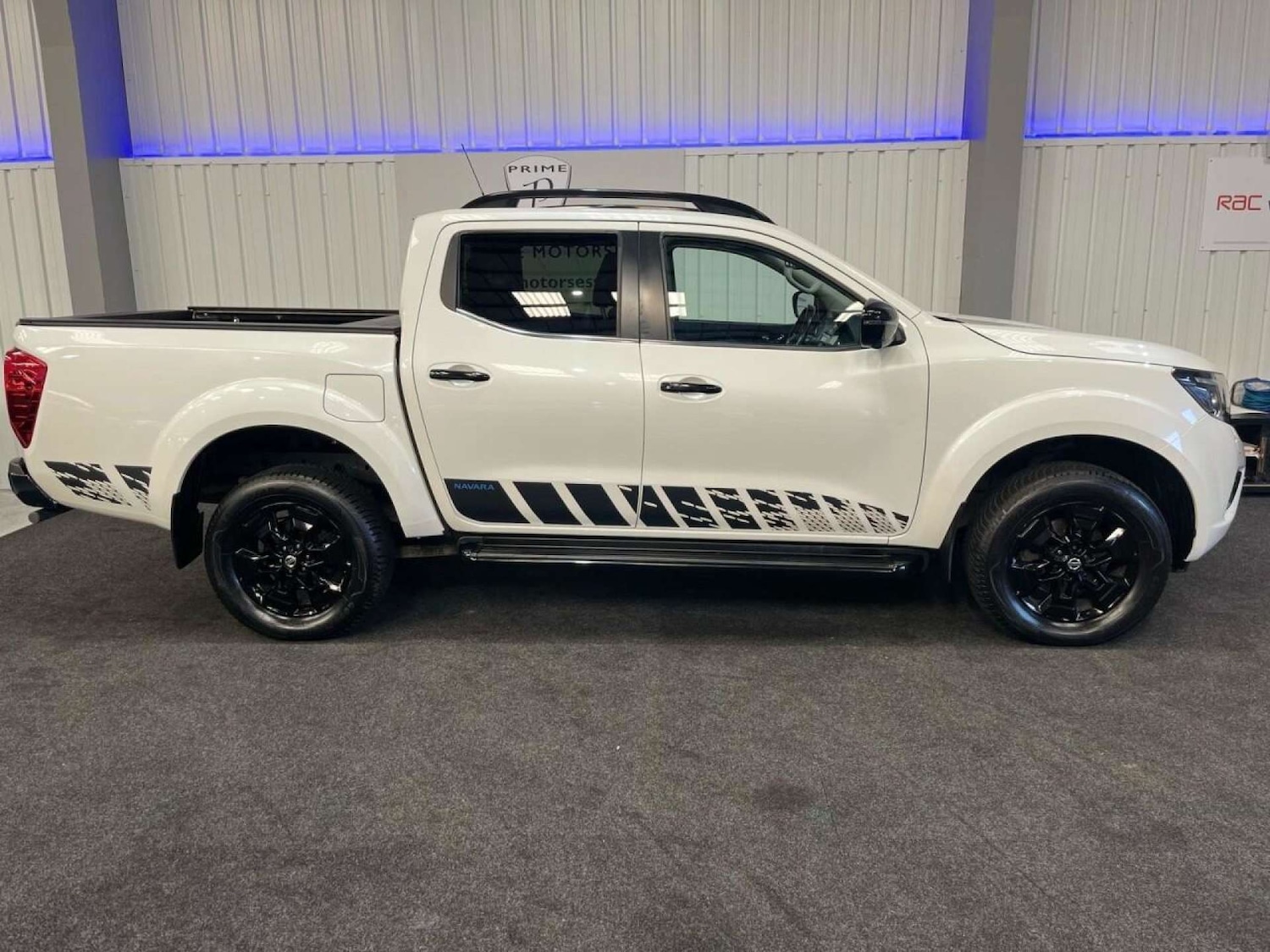 Used Nissan Navara 2020 for sale - 76600599: Photo 24