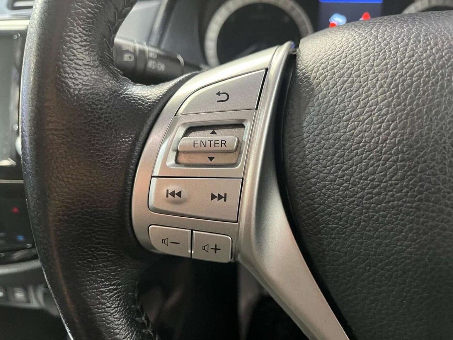 Used Nissan Navara 2020 for sale - 76600599: Photo 43