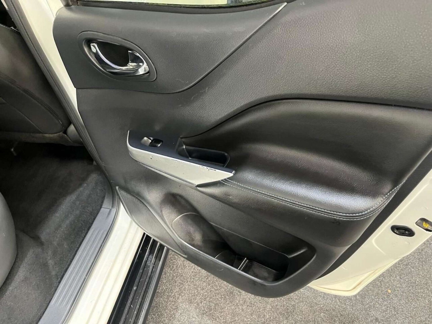 Used Nissan Navara 2020 for sale - 76600599: Photo 54