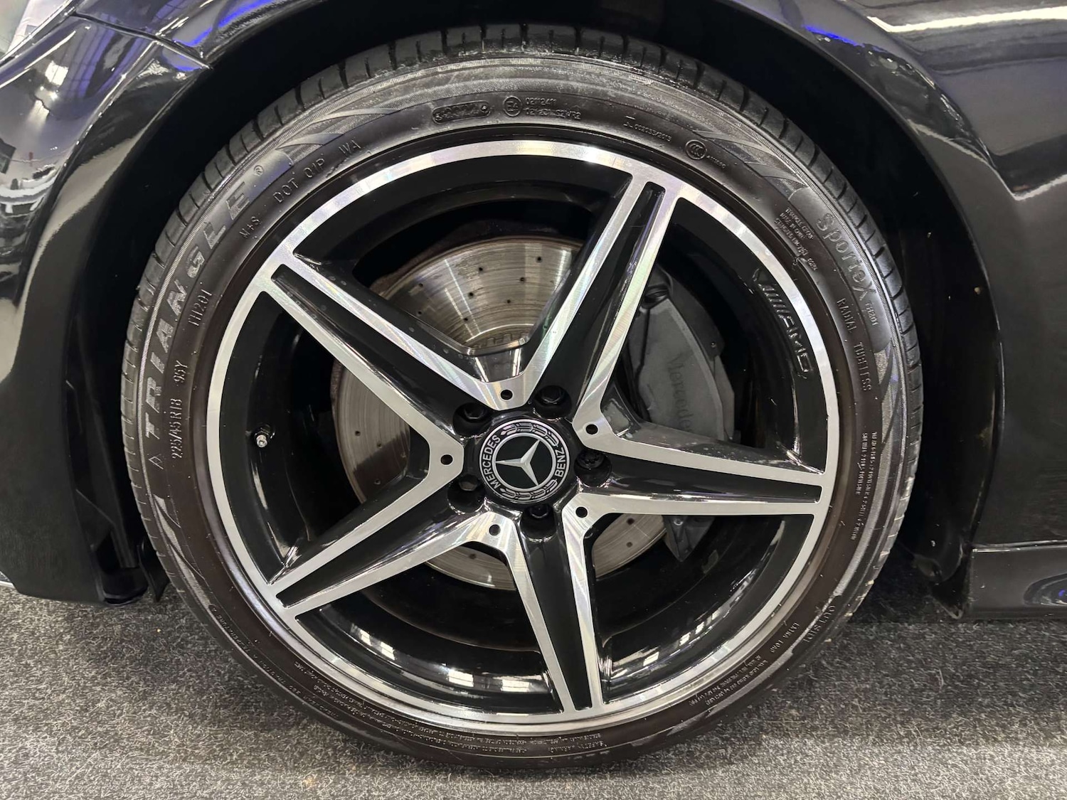 Used Mercedes-Benz C-Class 2017 for sale - 76037446: Photo 32