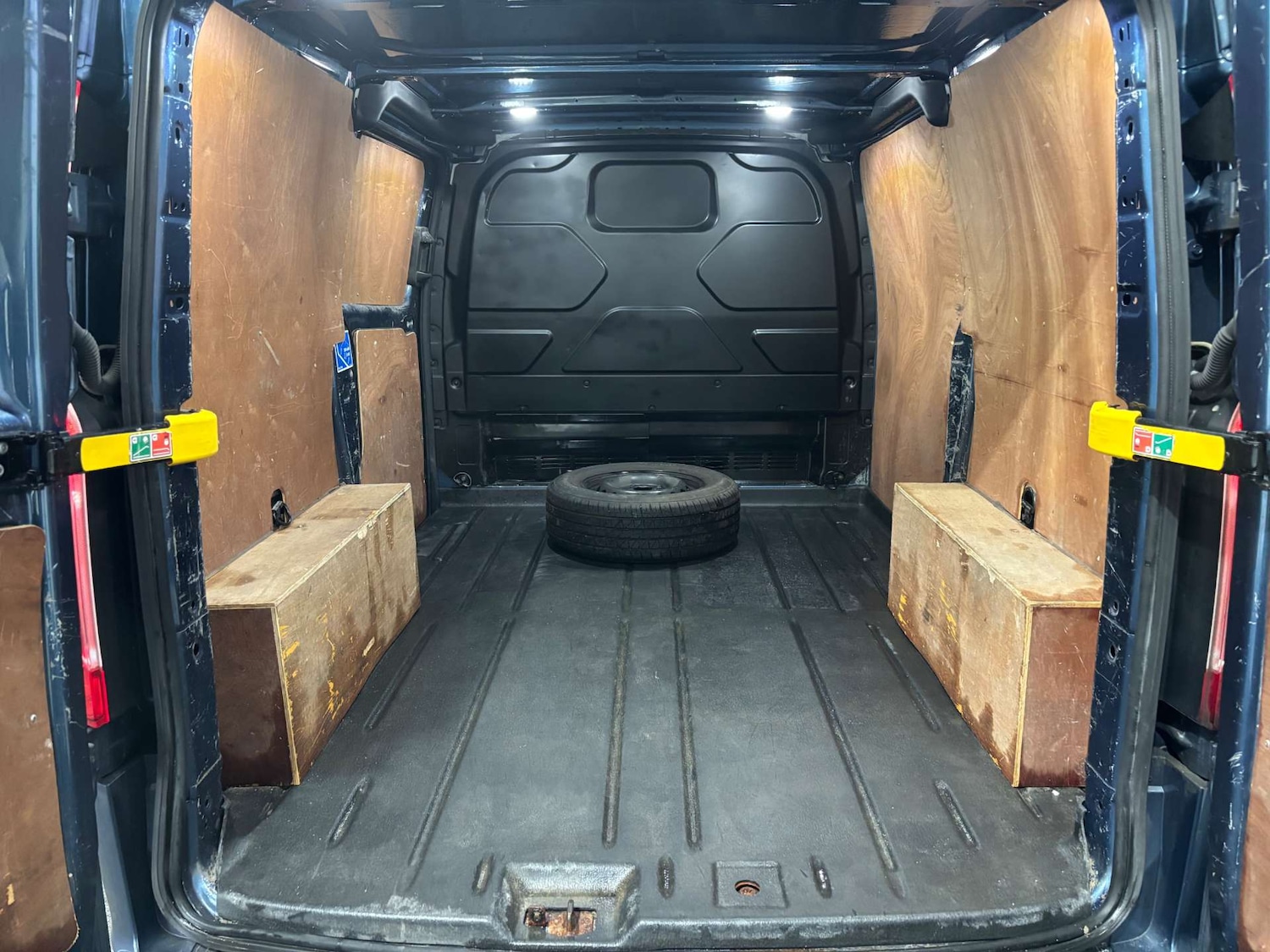 Used Ford Transit Custom 2019 for sale - 75811129: Photo 43