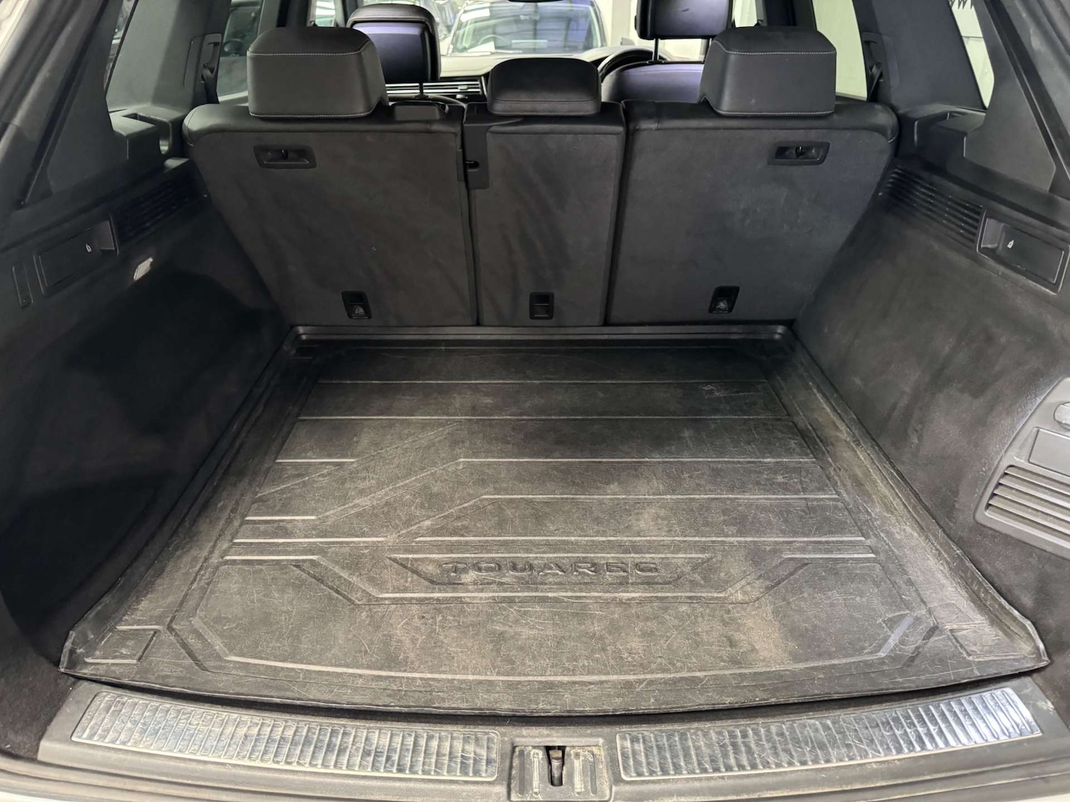 Used Volkswagen Touareg 2018 for sale - 77594823: Photo 18