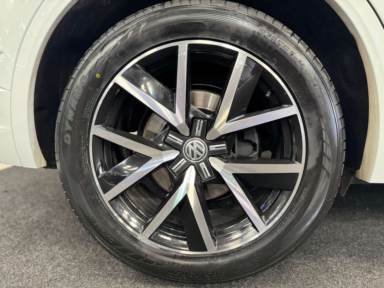 Used Volkswagen Touareg 2018 for sale - 77594823: Photo 25