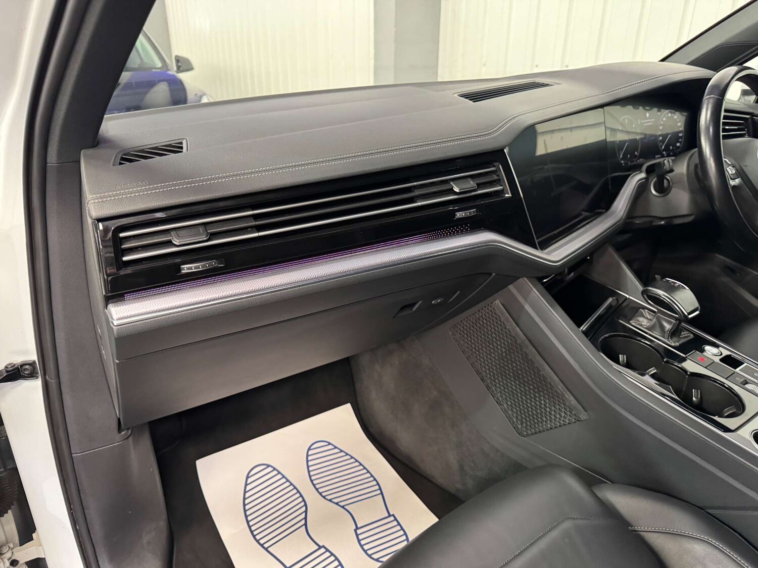 Used Volkswagen Touareg 2018 for sale - 77594823: Photo 32