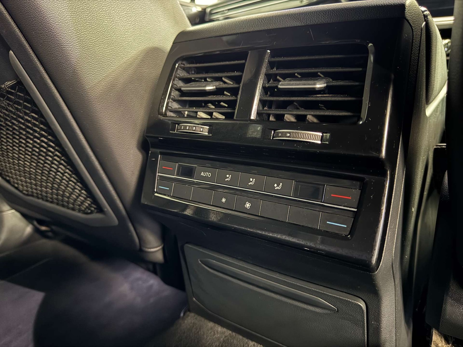 Used Volkswagen Touareg 2018 for sale - 77594823: Photo 43