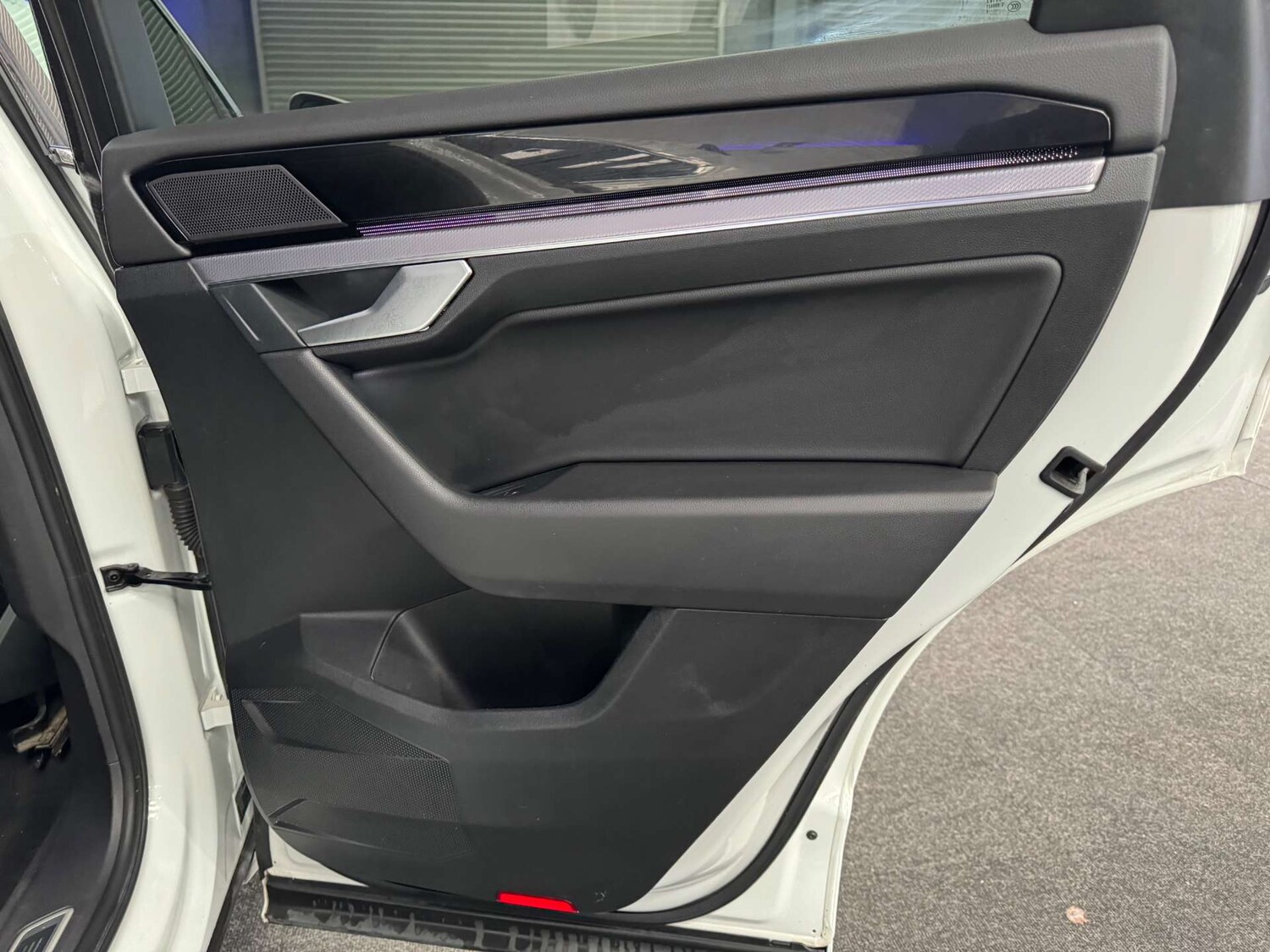 Used Volkswagen Touareg 2018 for sale - 77594823: Photo 46