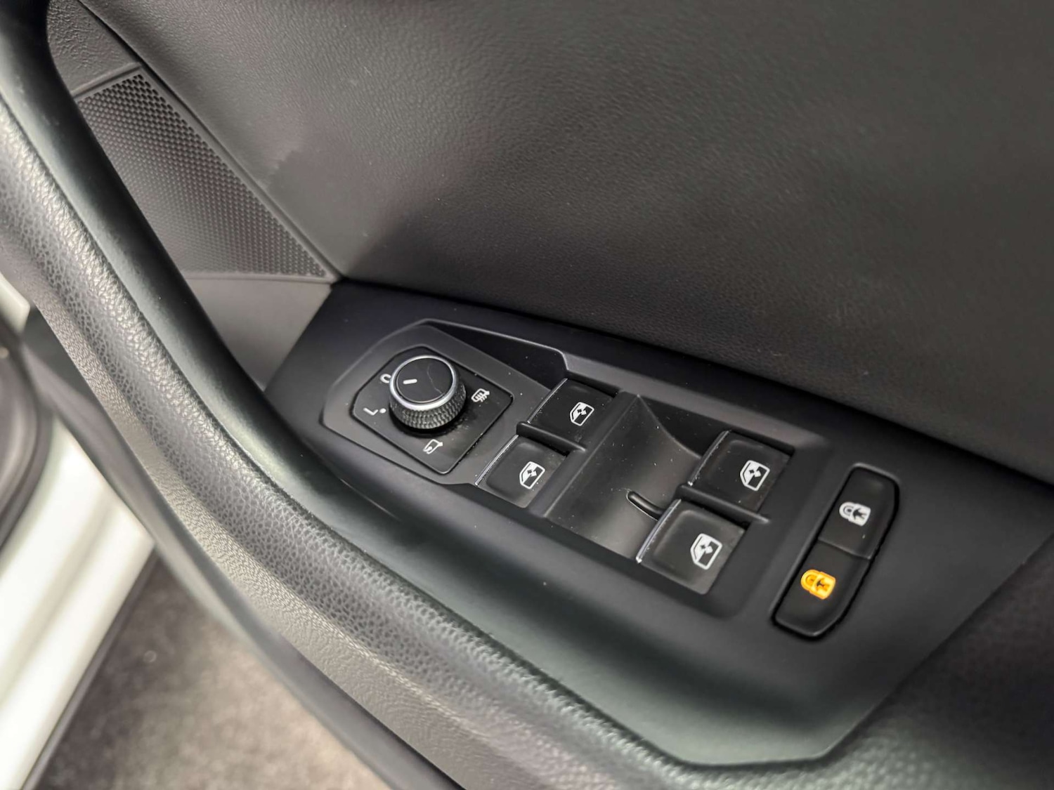 Used Volkswagen Touareg 2018 for sale - 77594823: Photo 51