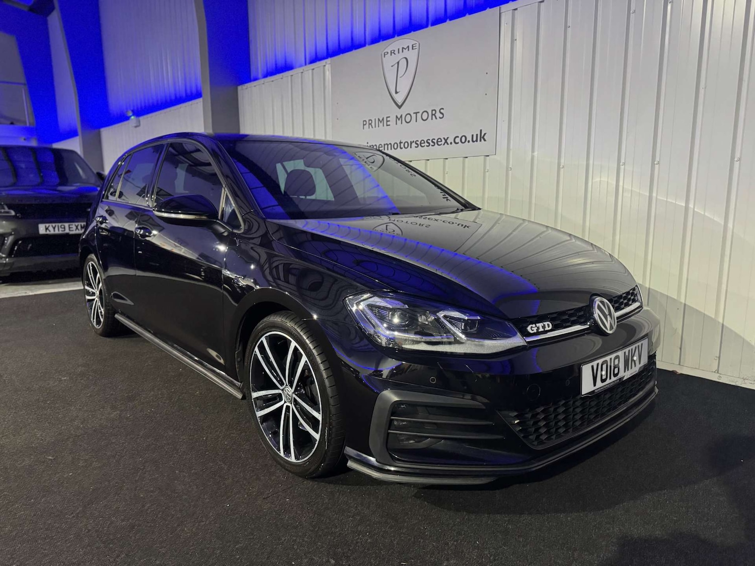 Used Volkswagen Golf 2018 for sale - 77288515: Photo 1