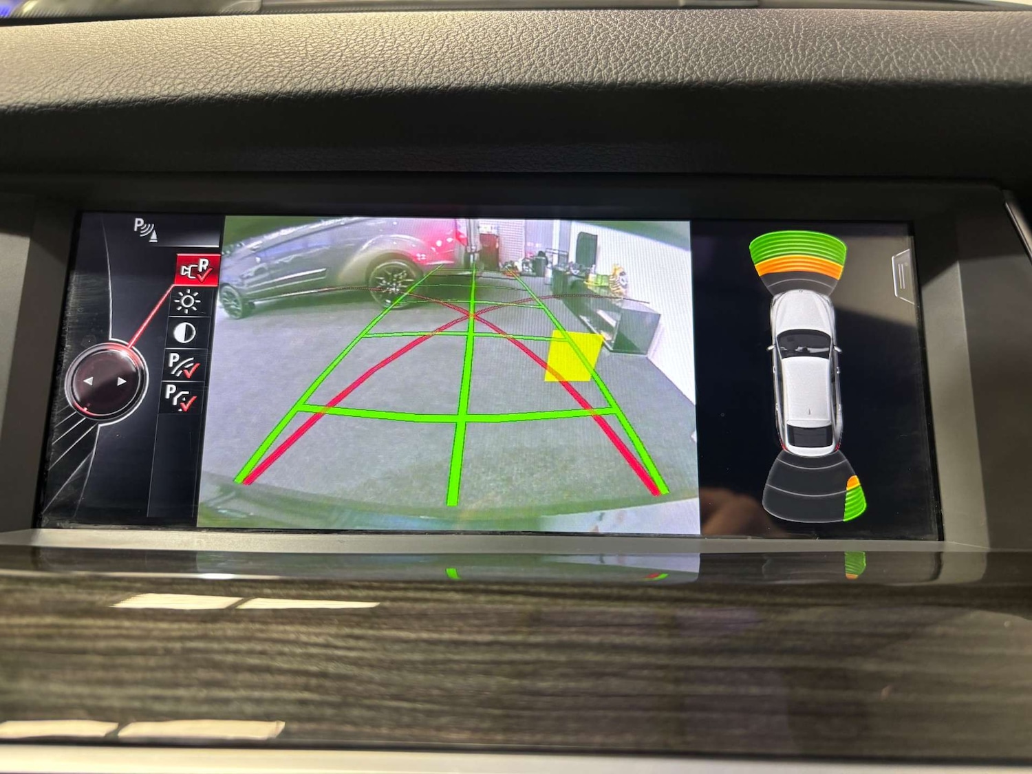 Used BMW 5 Series 2015 for sale - 76601106: Photo 51