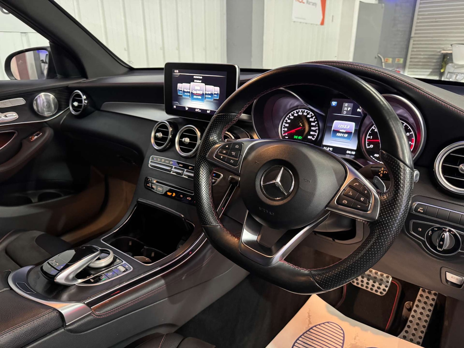 Used Mercedes-Benz GLC 2016 for sale - 77934027: Photo 49